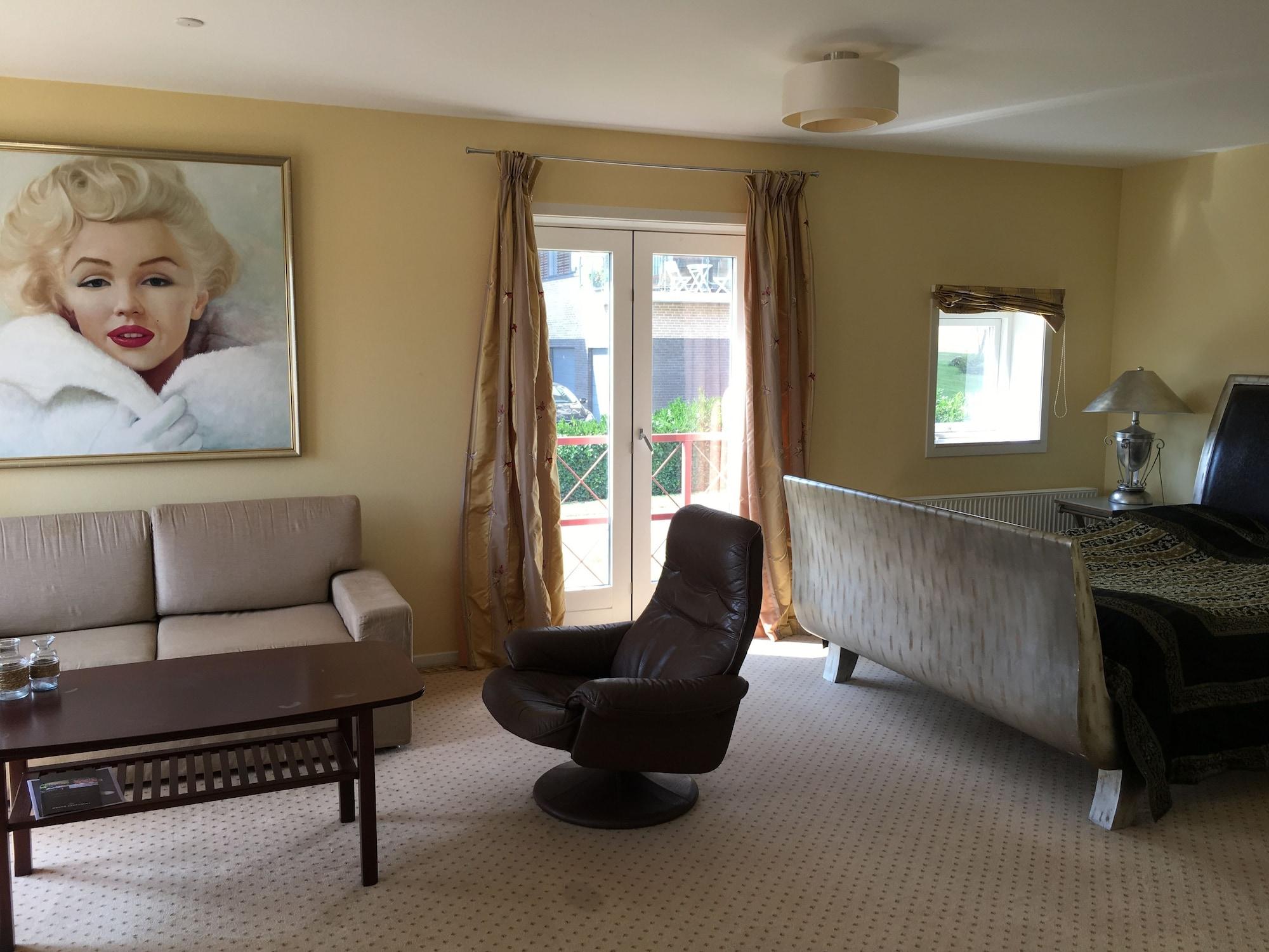 Montra Parkhotel