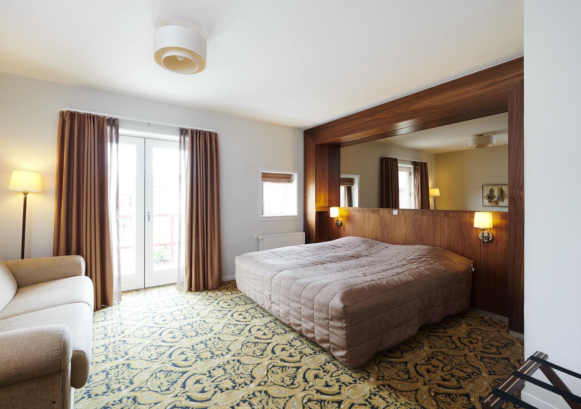 Montra Parkhotel Hotel