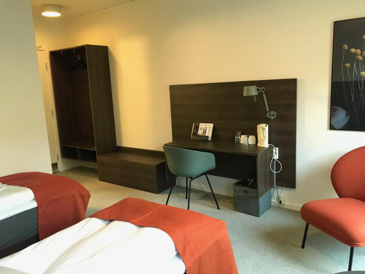 Montra Parkhotel Hotel 4*